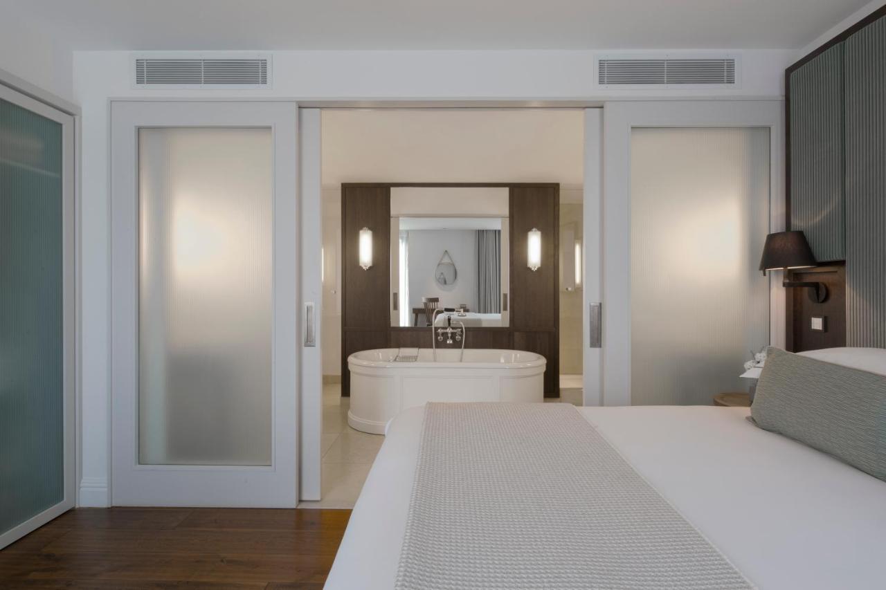 الشقق الفندقية Cheval The Edinburgh Grand المظهر الخارجي الصورة A sliding door