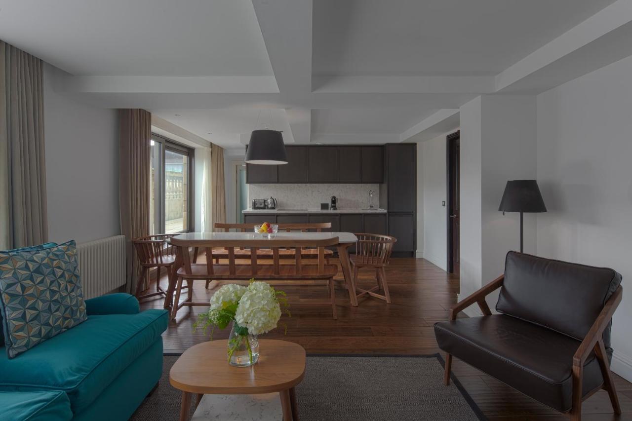 الشقق الفندقية Cheval The Edinburgh Grand المظهر الخارجي الصورة The interior of a typical apartment
